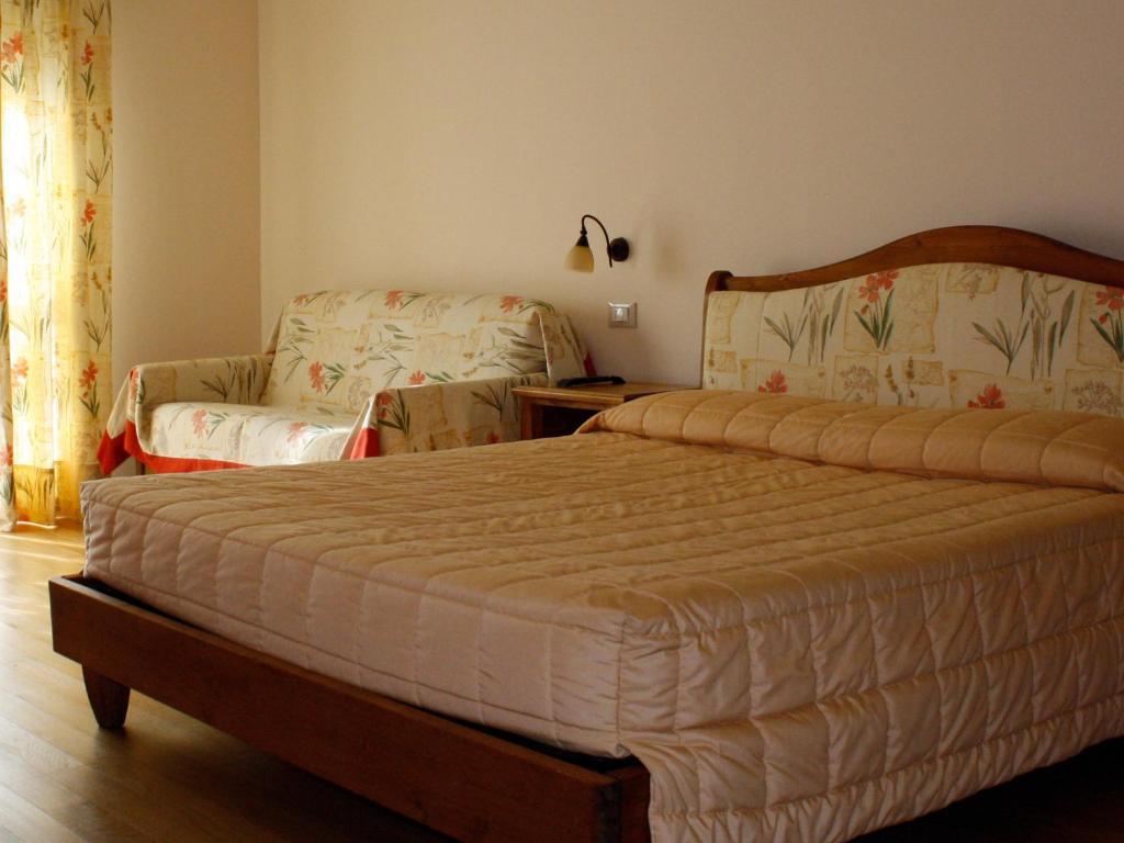 Ca Del Moro Resort & Spa Pontremoli Habitación foto