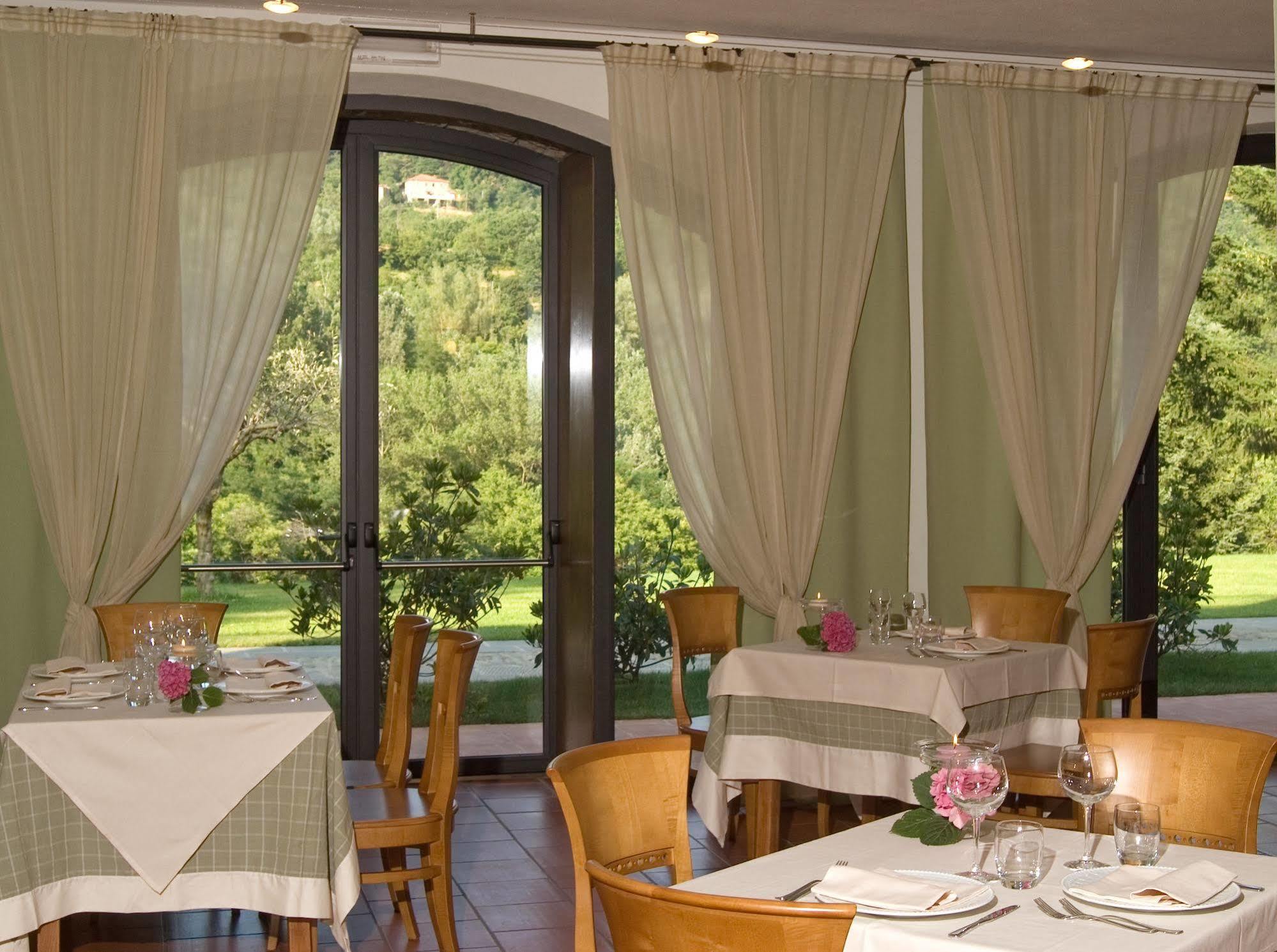 Ca Del Moro Resort & Spa Pontremoli Exterior foto
